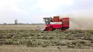 Zhonglian Harvest is a Reliable "Iron Partner" in the Field of Thousands of Agricultural Mechanic.(图2) 640 (3)_看图王.jpg